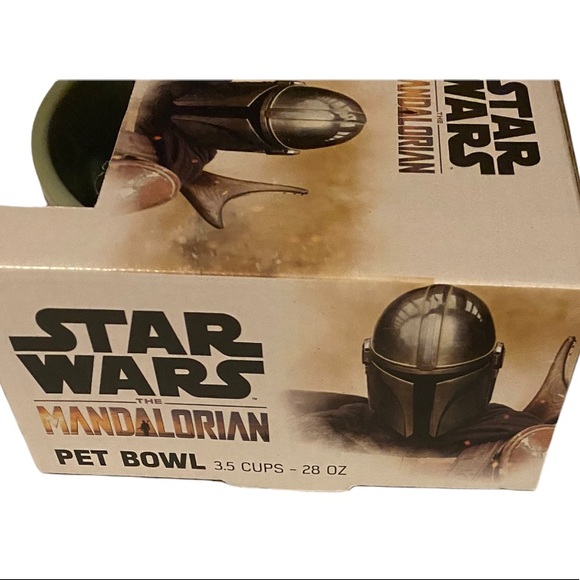 STAR WARS THE MANDALORIAN PET BOWL 3.5 Cups-28 OZ. GREAT GIFT IDEA! Host Pic!!!! - Picture 3 of 4